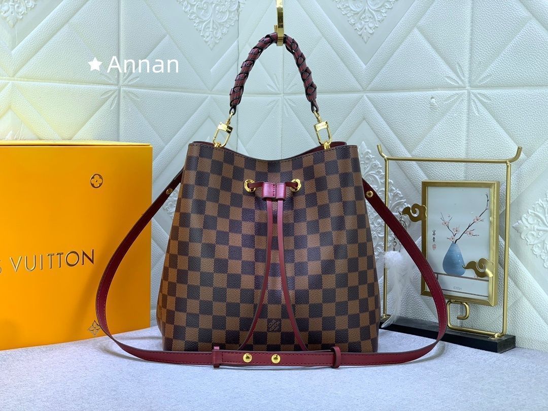実用性 【極美品】ルイヴィトン LOUIS VUITTON ショルダーバッグ レディース ネオノエ BB ハンドバッグ