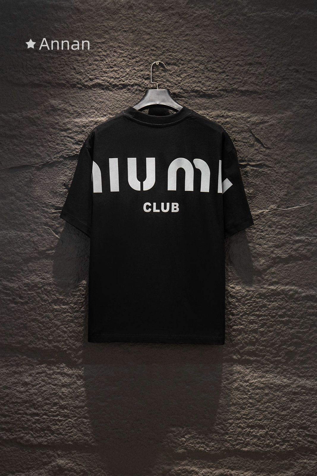 限定】送料無料 MIUMIU ミュウミュウ Tシャツ 半袖 夏服 トップス 男女