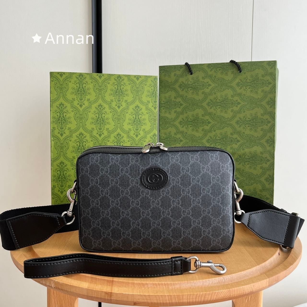 グッチ GUCCI ショルダーバッグ GGスプリーム 70346892