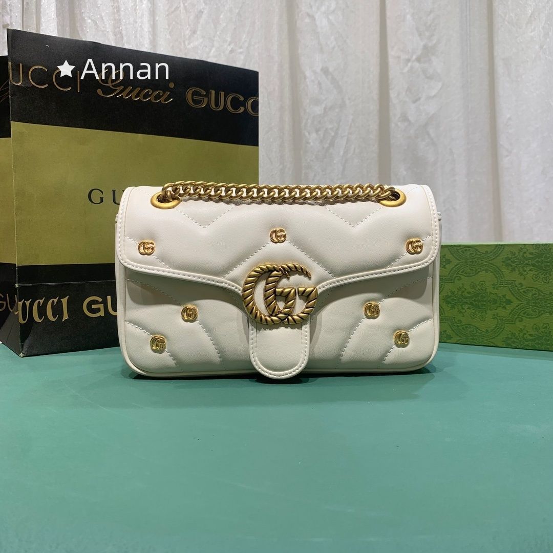 状態良 グッチ(Gucci) グッチ ショルダーバッグ GGマーモント 443497 レザー ブラック レディース