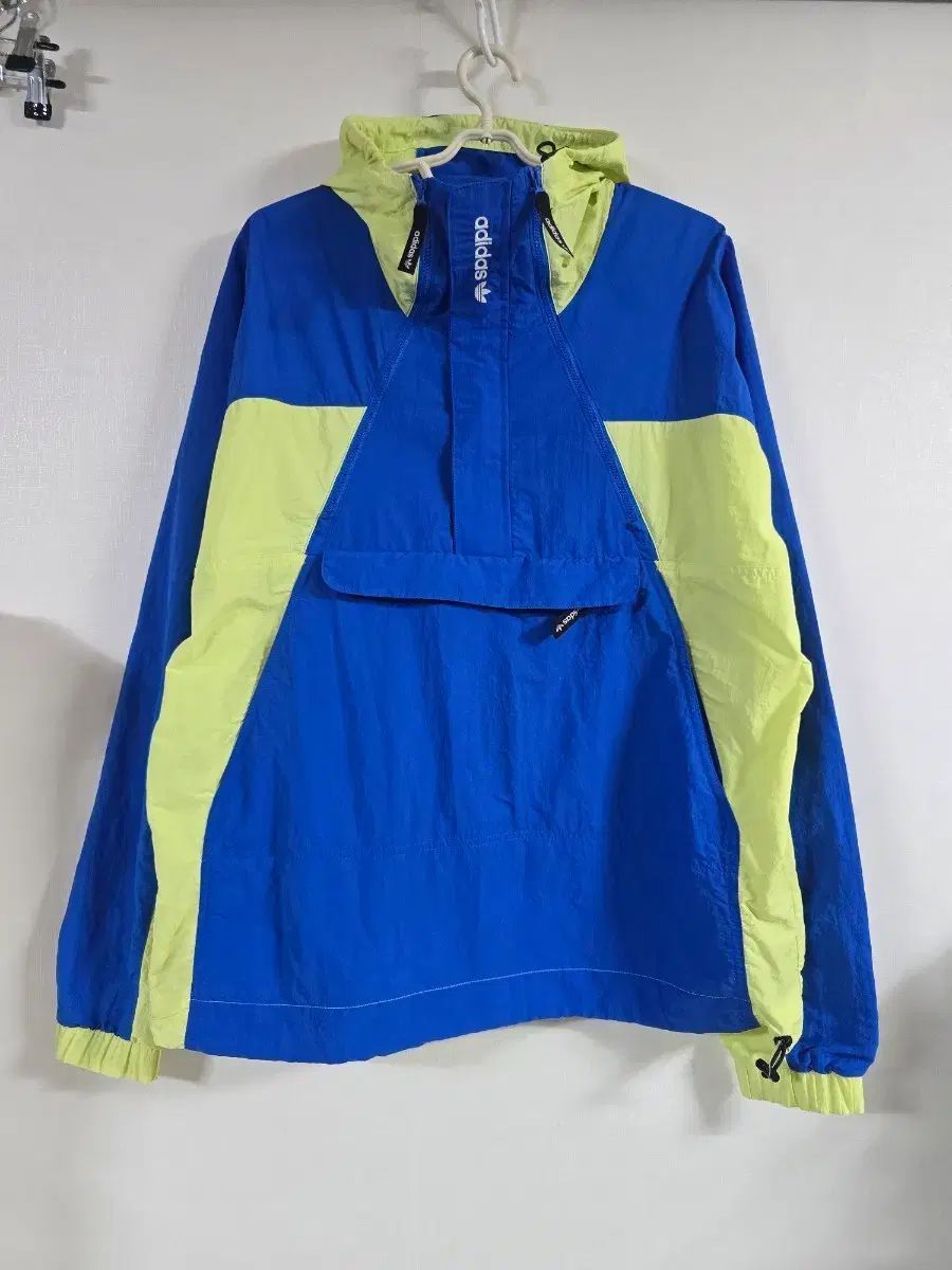 アディダス アノラック ウィンドブレーカー ブルー/蛍光 2XL