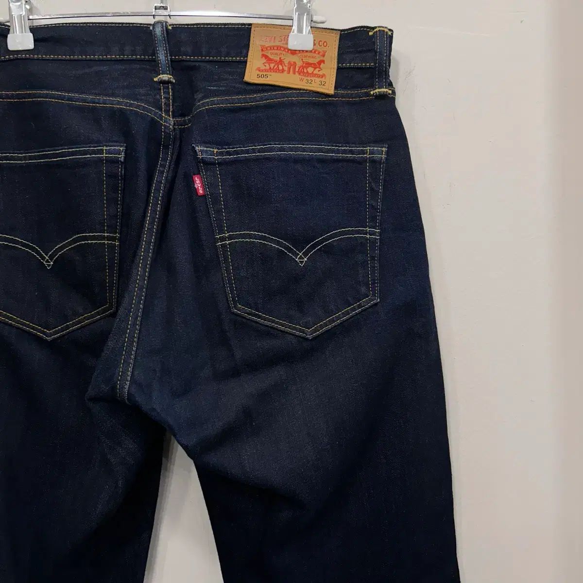 LEVI'S 505 レギュラーフィット セルビッジ デニムパンツ