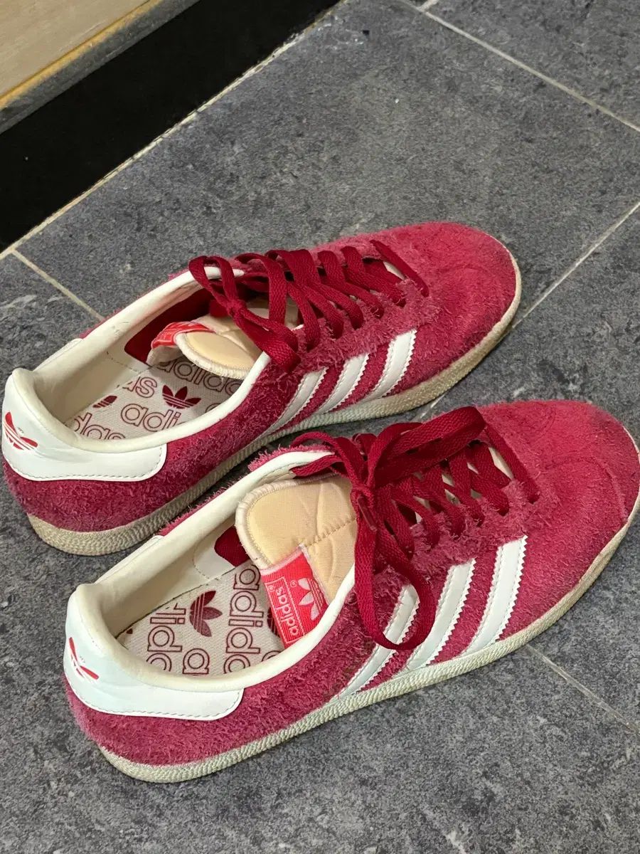 250サイズ adidas アディダス ガゼル スウェード レッド 使用感 적음