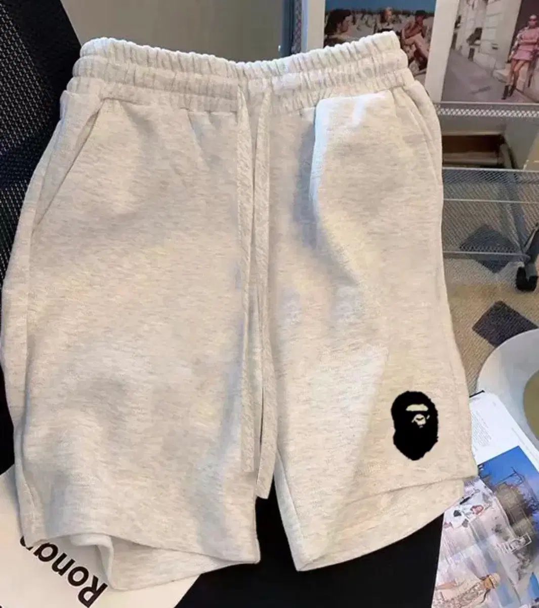 A BATHING APE アベイシングエイプ ハーフパンツ 出品