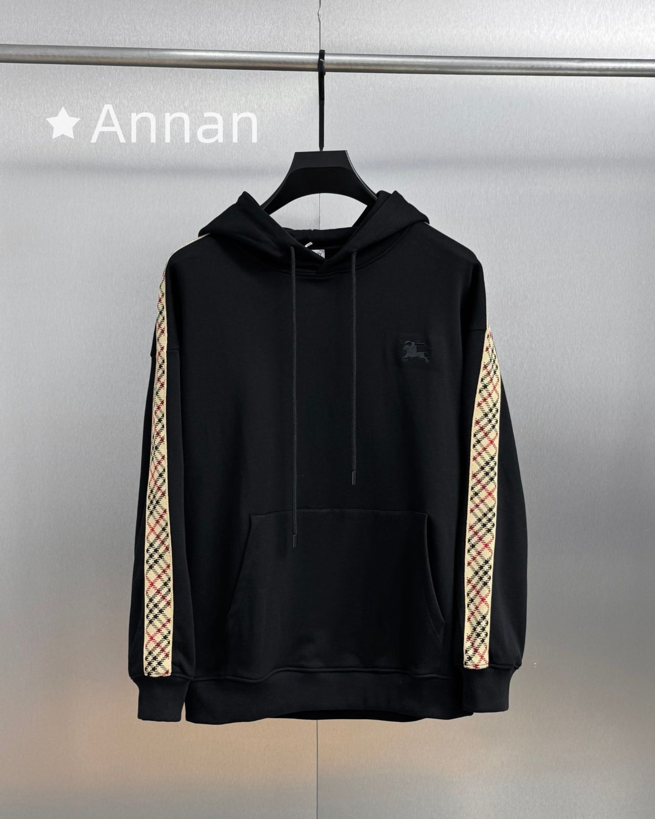 期間限定☆新品 タグ付 BURBERRY バーバリー パーカー シンプルフード付きパーカー ユニセックス