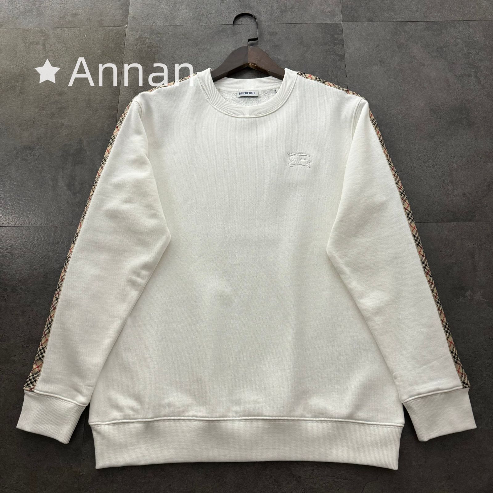 希少 新品 新品 タグ付 BURBERRY バーバリー パーカー シンプルフード付きパーカー ユニセックス