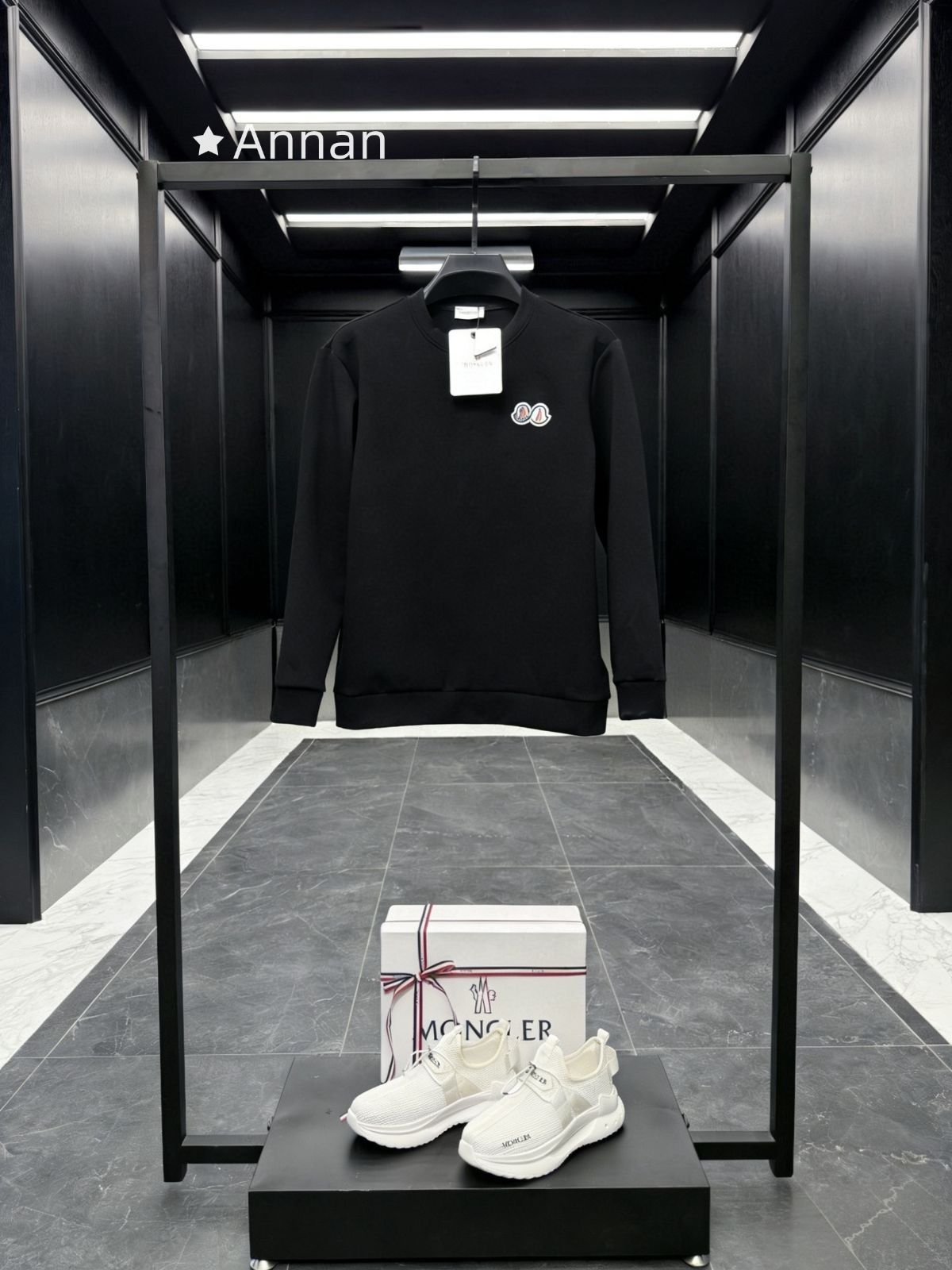 本日特価 本日限定！新品 タグ付 MONCLER モンクレール パーカー 長袖Tシャツ トップス シンプルフード付きパーカー ユニセックス