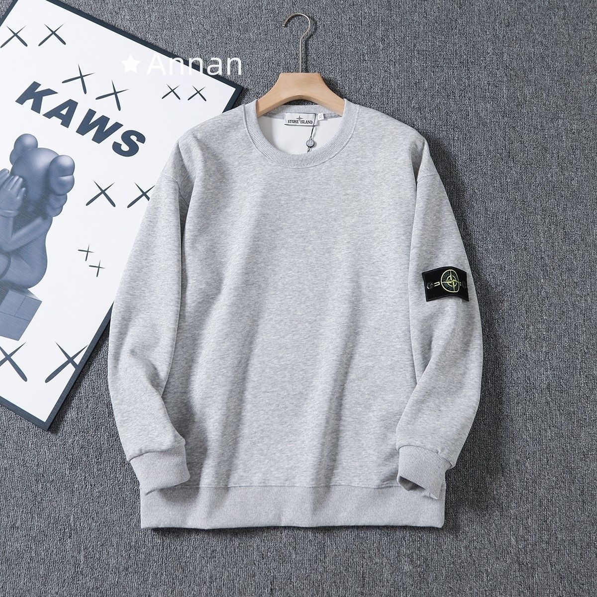 希少 新品 新品 タグ付 STONE ISLAND ストーンアイランド パーカー 長袖Tシャツ トップス シンプルフード付きパーカー ユニセックス