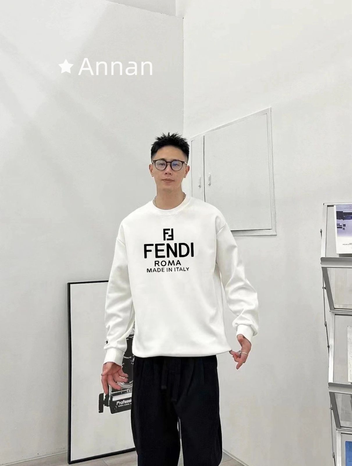 超美品 本日特価新品 タグ付 FENDI フェンディ パーカー シンプルフード付きパーカー ユニセックス