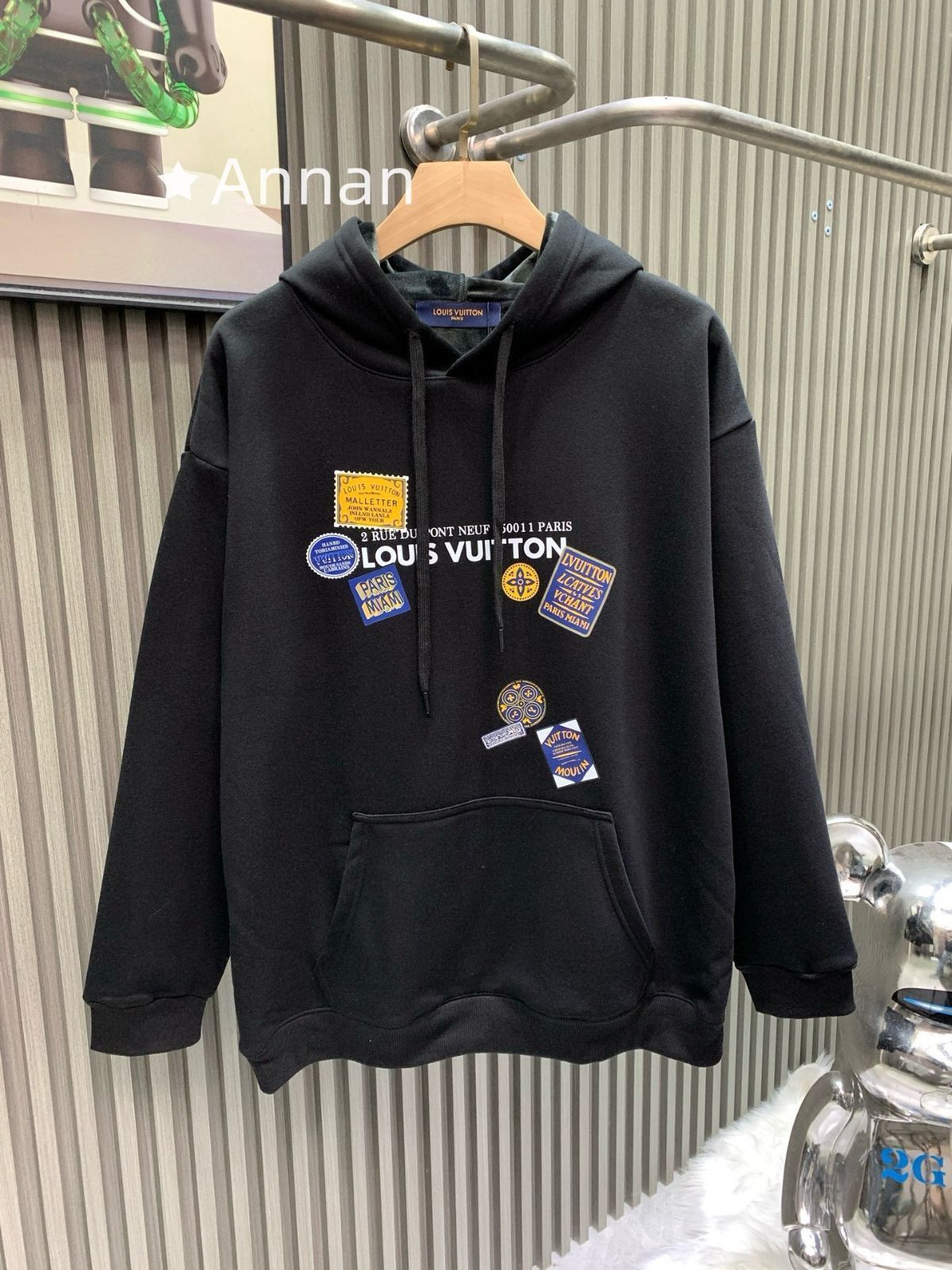 送料無料 新品！新品 タグ付 LV LOUIS VUITTON ルイヴィトン パーカー シンプルフード付きパーカー ユニセックス