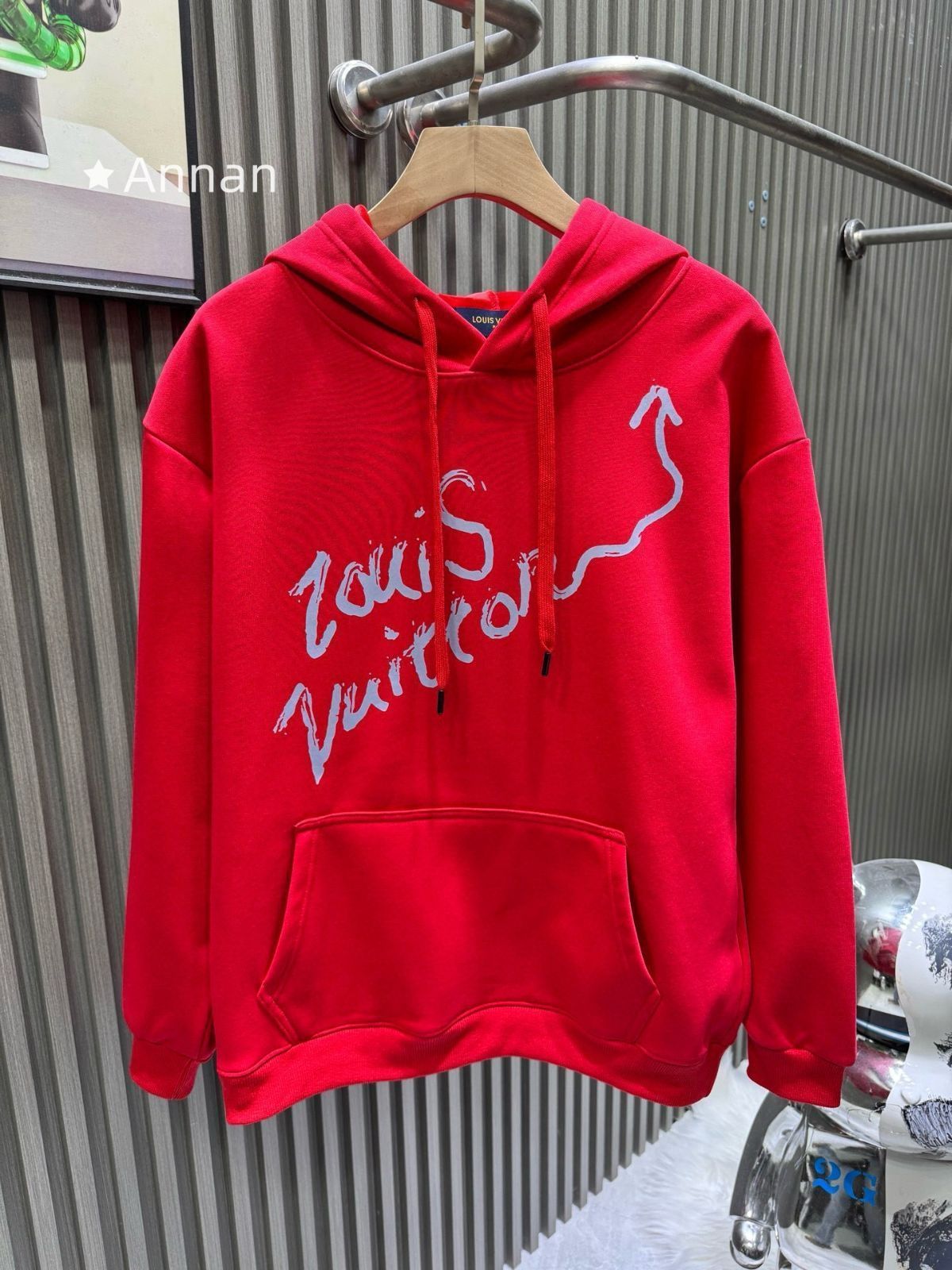 美品 美品 新品！新品 タグ付 LV LOUIS VUITTON ルイヴィトン パーカー 長袖Tシャツ トップス シンプルフード付きパーカー ユニセックス