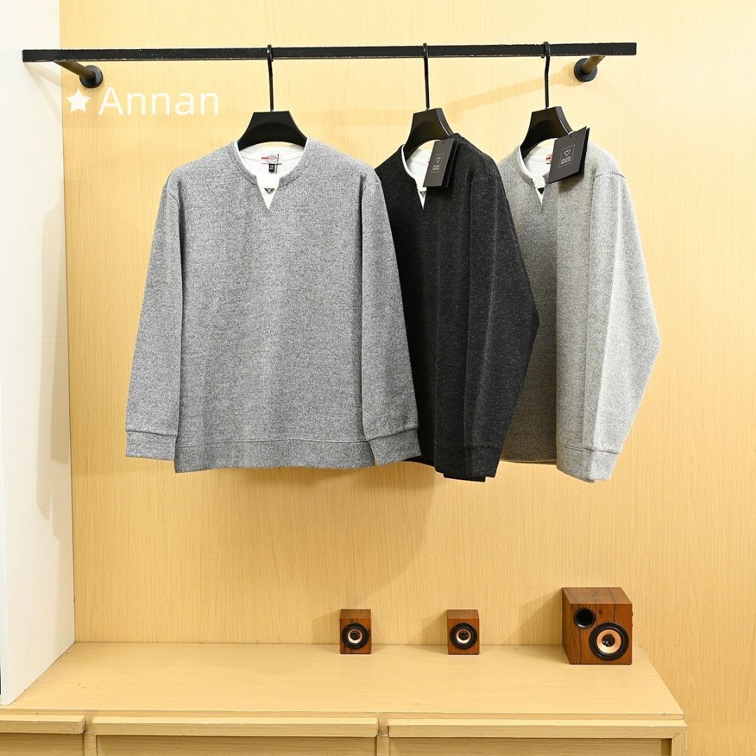 激レア 超美品 MONCLER モンクレール Tシャツ　半袖　夏服　トップス 男女兼用
