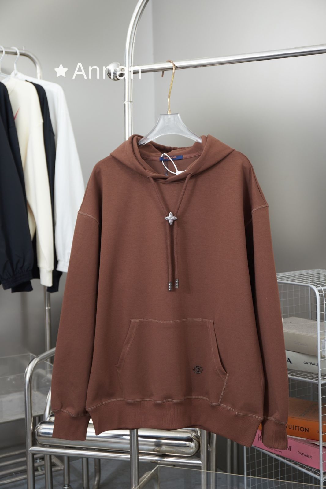 本日限定 ★★新品 タグ付 LV LOUIS VUITTON ルイヴィトン パーカー シンプルフード付きパーカー ユニセックス
