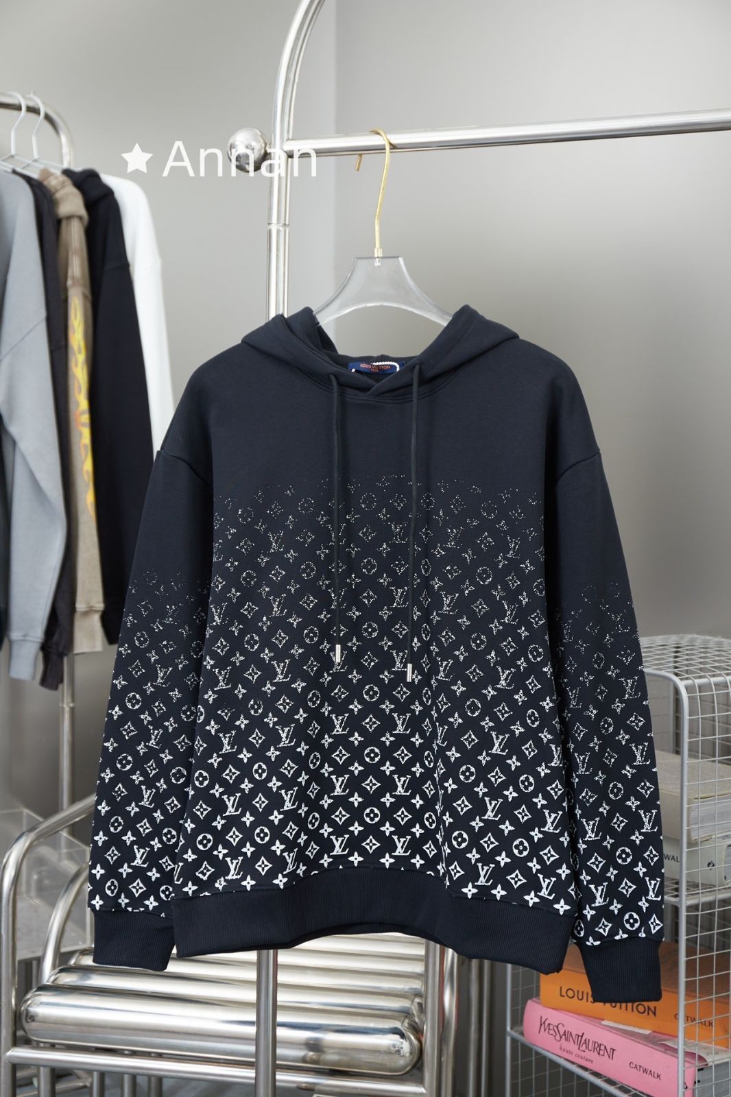 限界価格 新品 タグ付 LV LOUIS VUITTON ルイヴィトン パーカー シンプルフード付きパーカー ユニセックス