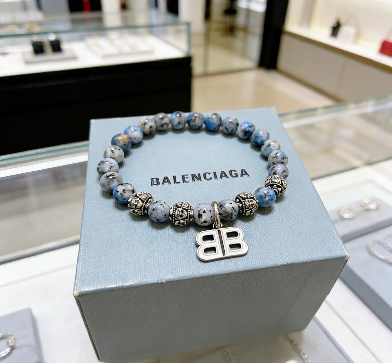 美品 美品 新品！新品 BALENCIAGA バレンシアガ ブレスレット バングル リストバンド メンズ 結婚式 卒業式 清楚 イベント 入学式