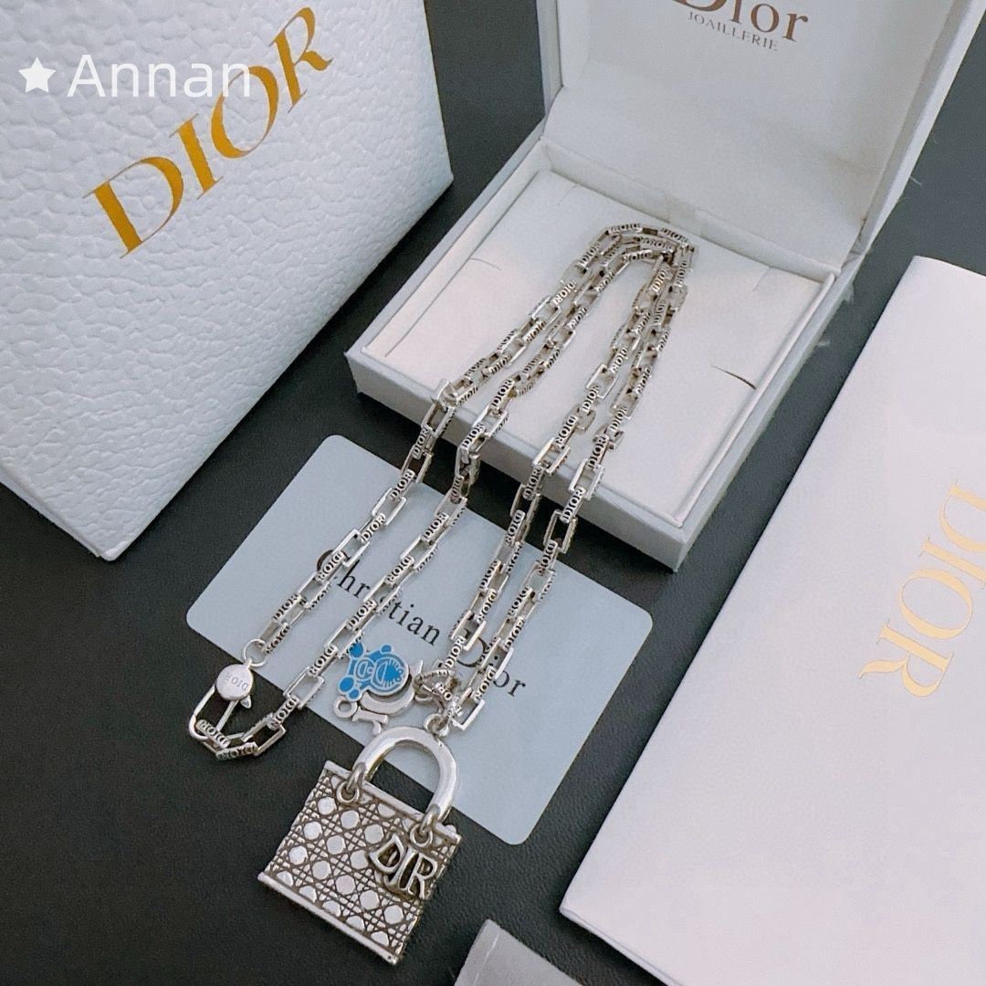 【極美品 現行型】新品 CHRISTIAN DIOR クリスチャン ディオール ネックレス メンズ 結婚式 卒業式 清楚 イベント 入学式