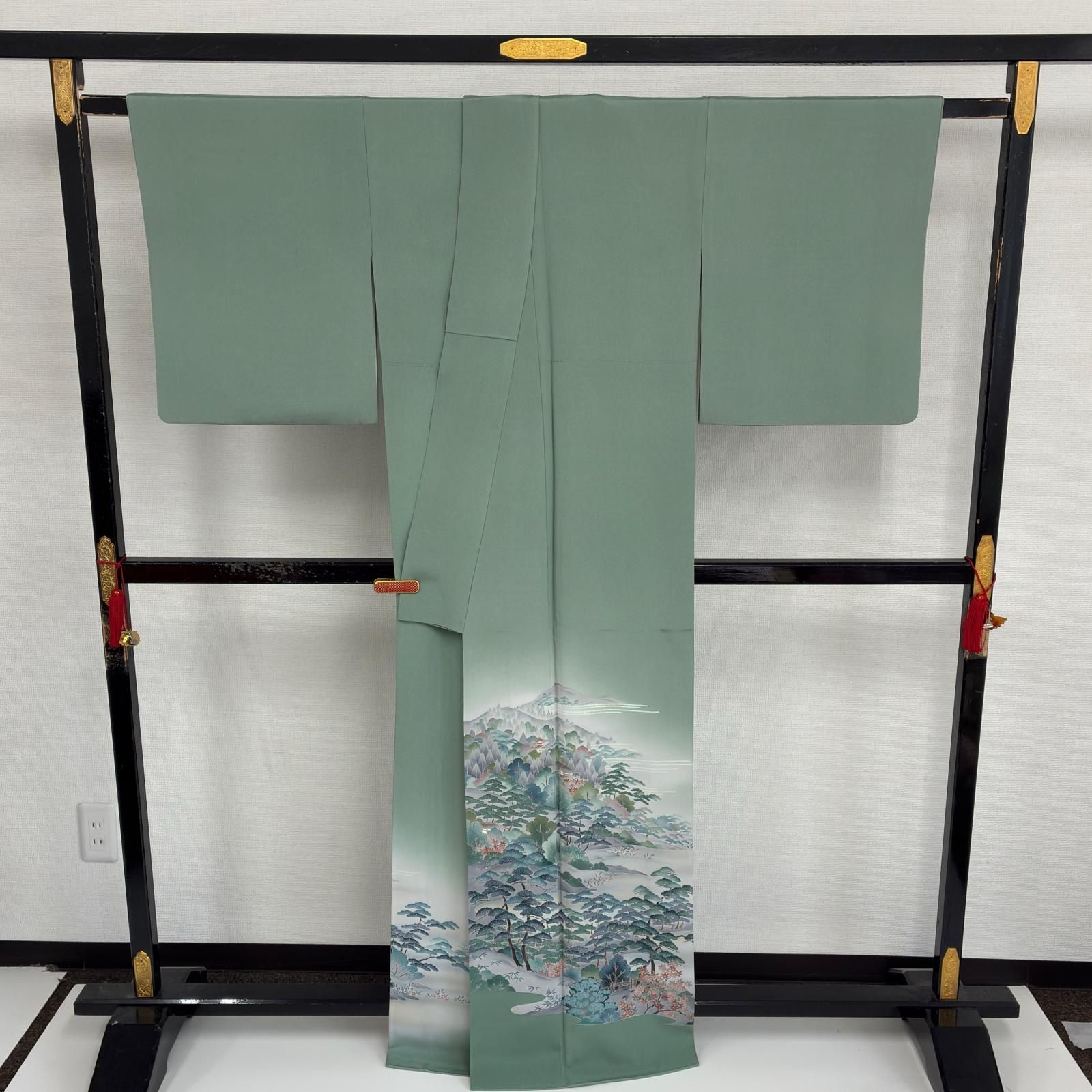 色留袖 正絹 一つ紋 友禅 作家物 上品な染め 松 袷 着物 MK-7569