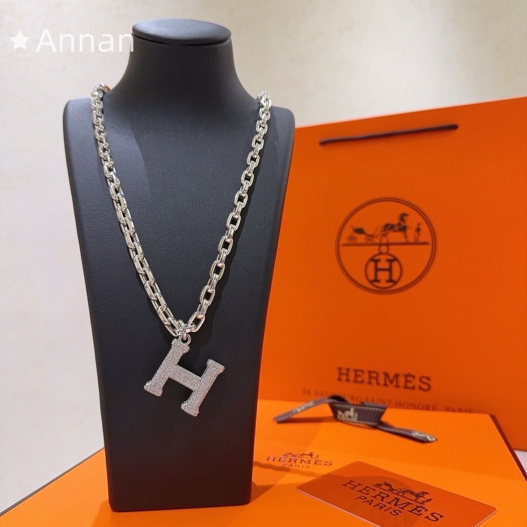大人気 極美新品 HERMES エルメス ネックレス メンズ 結婚式 卒業式 清楚 イベント 入学式