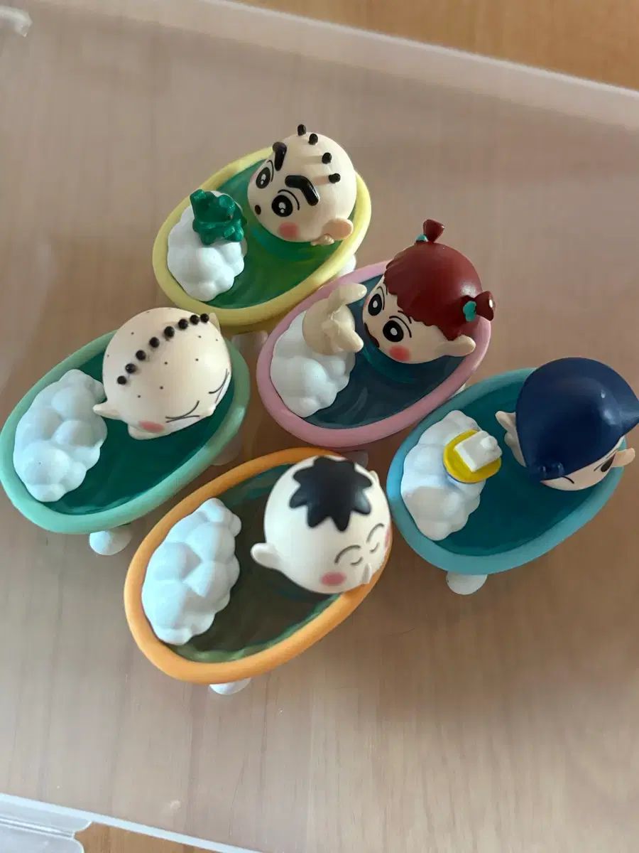 ベイビー クレヨンしんちゃん バス ガチャ 5個 セット