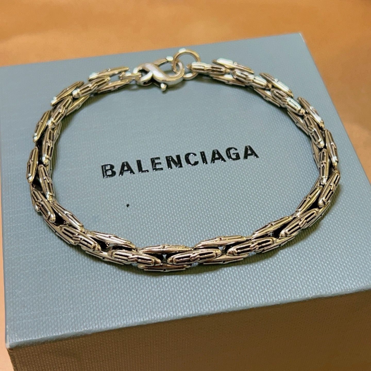 極美品 入手困難新品 BALENCIAGA バレンシアガ ブレスレット バングル