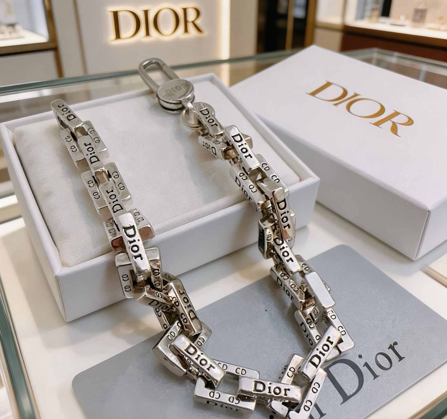 限定品★★ 新品 CHRISTIAN DIOR クリスチャン ディオール ブレスレット バングル リストバンド メンズ 結婚式 卒業式 清楚 イベント 入学式