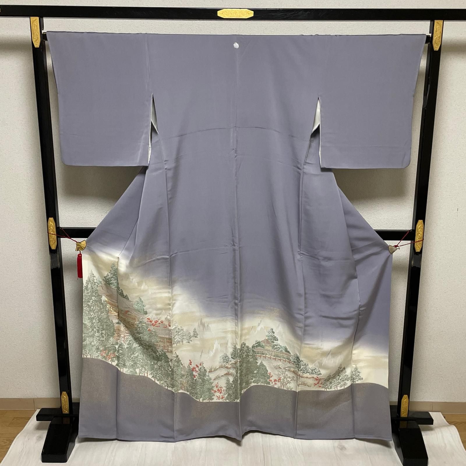 色留袖 裄67 金彩 風景の美しい織出し 着物 正絹 一つ紋 X-1322