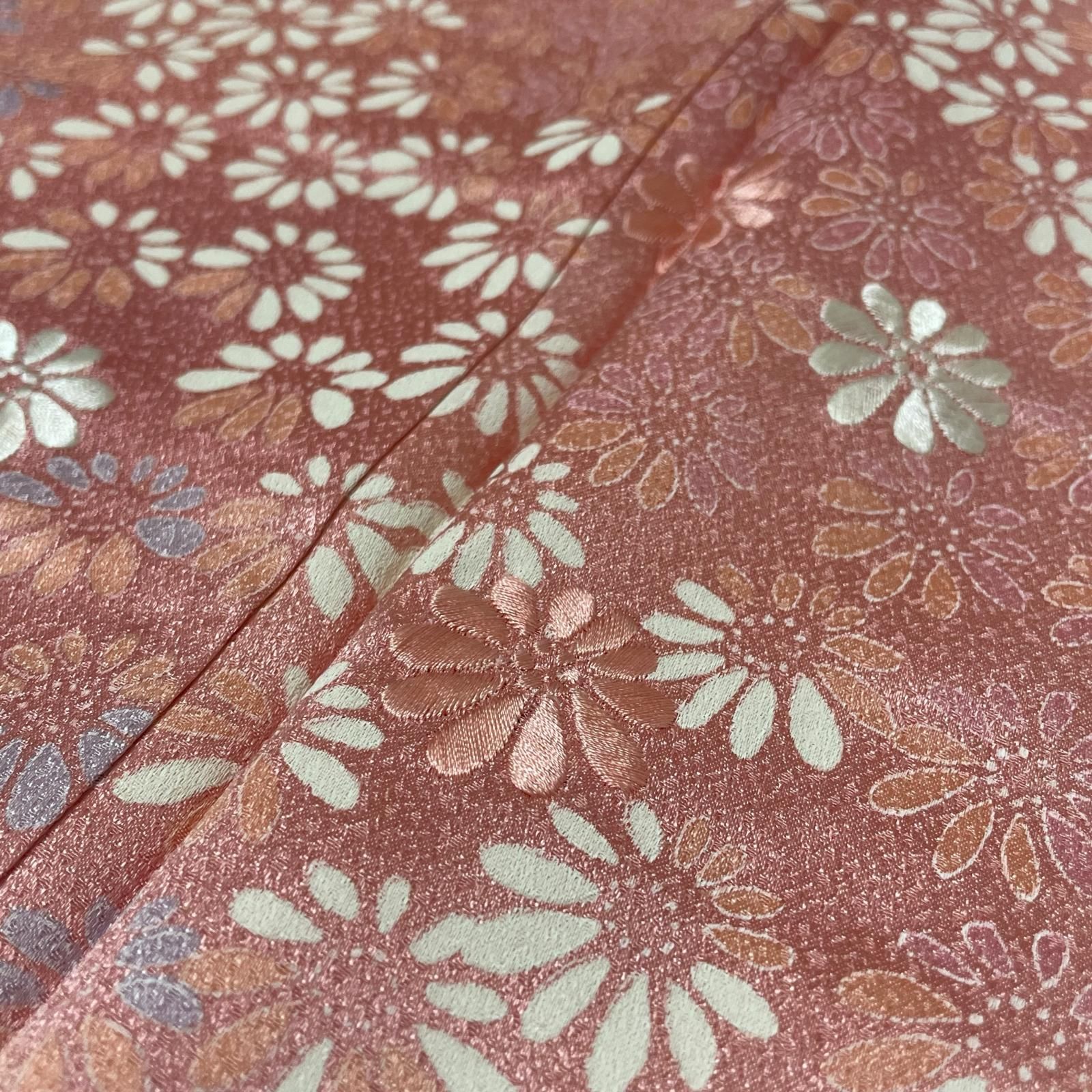 付下げ 染めに刺繍 大輪の花模様 着物 正絹 X-1327 - メルカリ