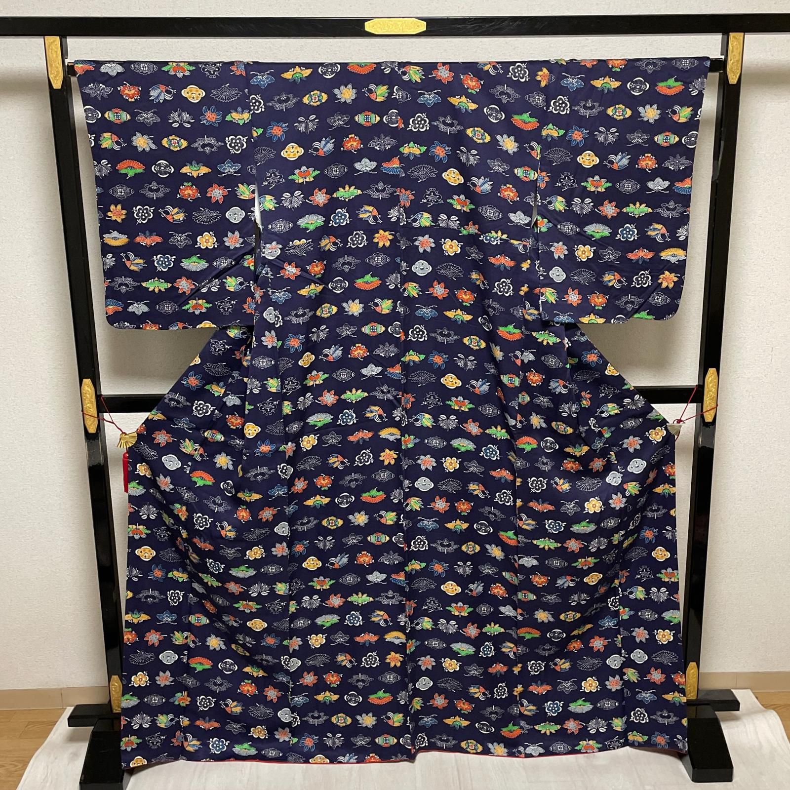 小紋 ちりめん 裄66 可愛い染め 着物 正絹 X-1332 - メルカリ 小紋 ちりめん 裄66 可愛い染め 着物 正絹 X-1332 - メルカリ