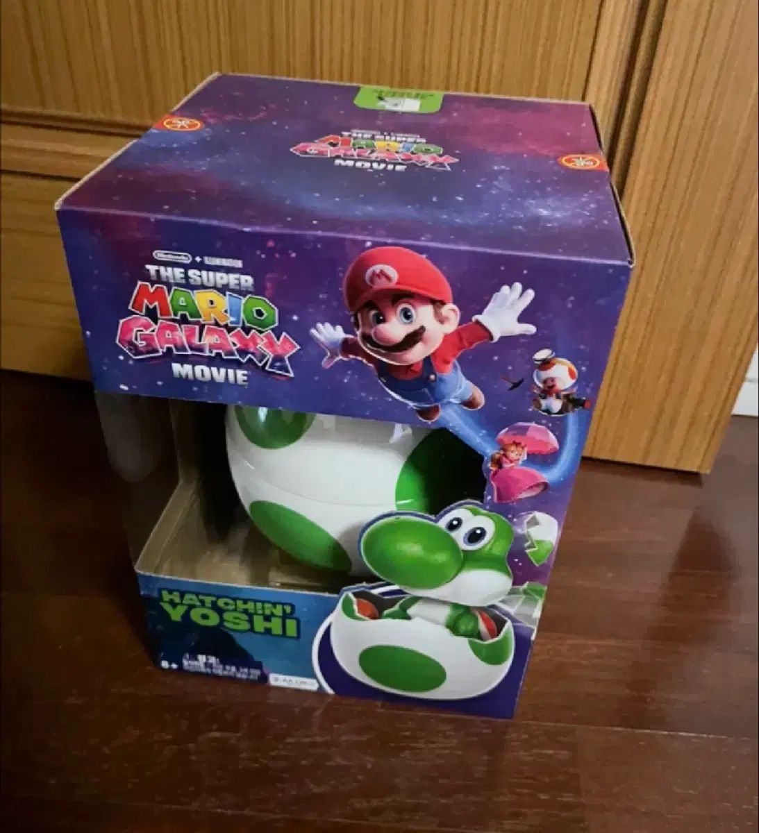 ヨシ(YOSHI・金本 芳典) が割る卵 (ハッチングヨシ)
