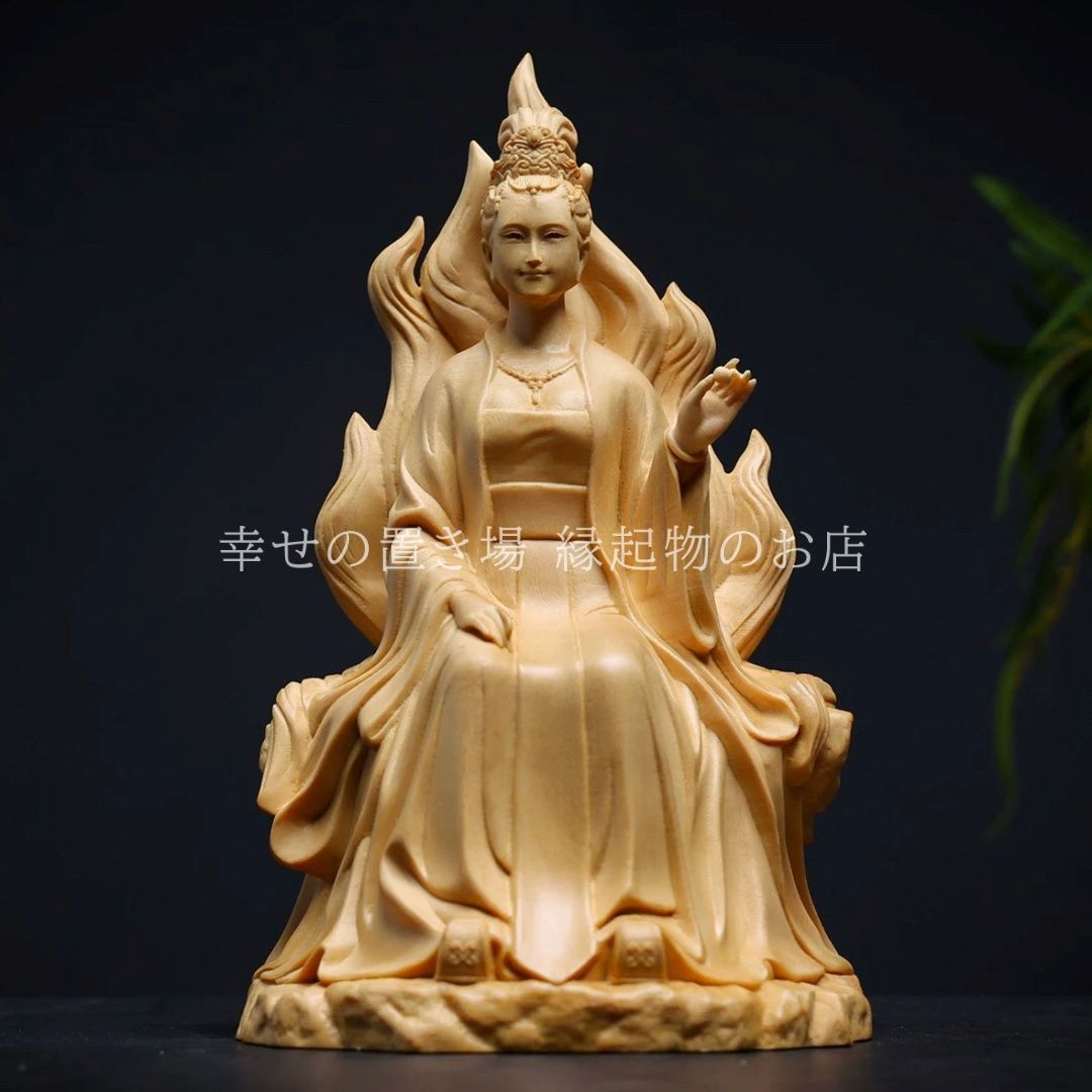置物 オブジェ 九尾 狐 桧木 木 木製 木彫 個性的 幸運 長寿 縁起物 魔除け 厄除 開運 幸運 財運 金運 安産祈願 無病息災 子宝 健康運 インテリア 玄関 オフィス かっこいい