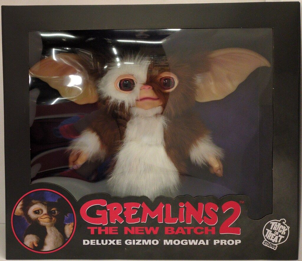 TRICK OR TREAT STUDIOS GREMLINS 2 / THE NEW BATCH DELUXE GIZMO MOGWAI PROP GIZMO
