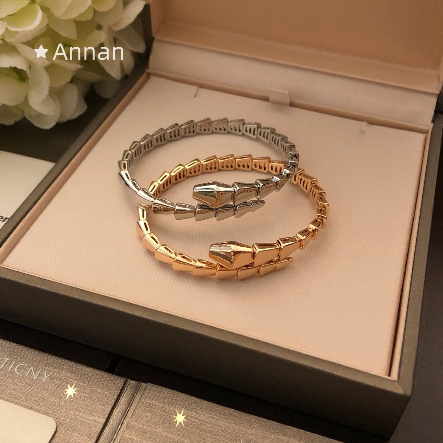 送料込☆送料込☆ 新品 BVLGARI ブルガリ ブレスレット バングル