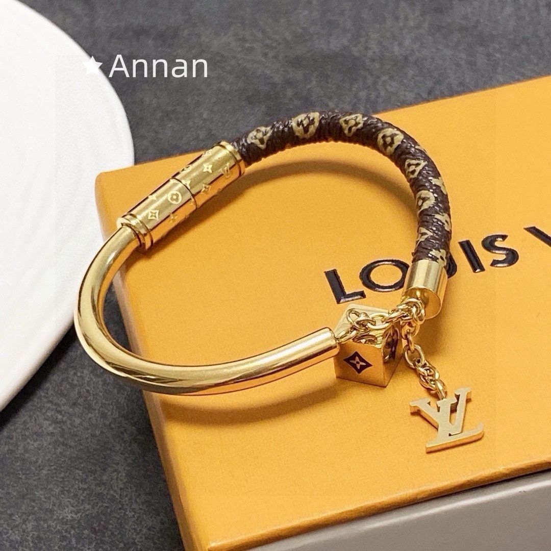 使用少 極美品 人気 新品 LV LOUIS VUITTON ルイヴィトン ブレスレット バングル リストバンド レディース 結婚式 卒業式 清楚 イベント 入学式