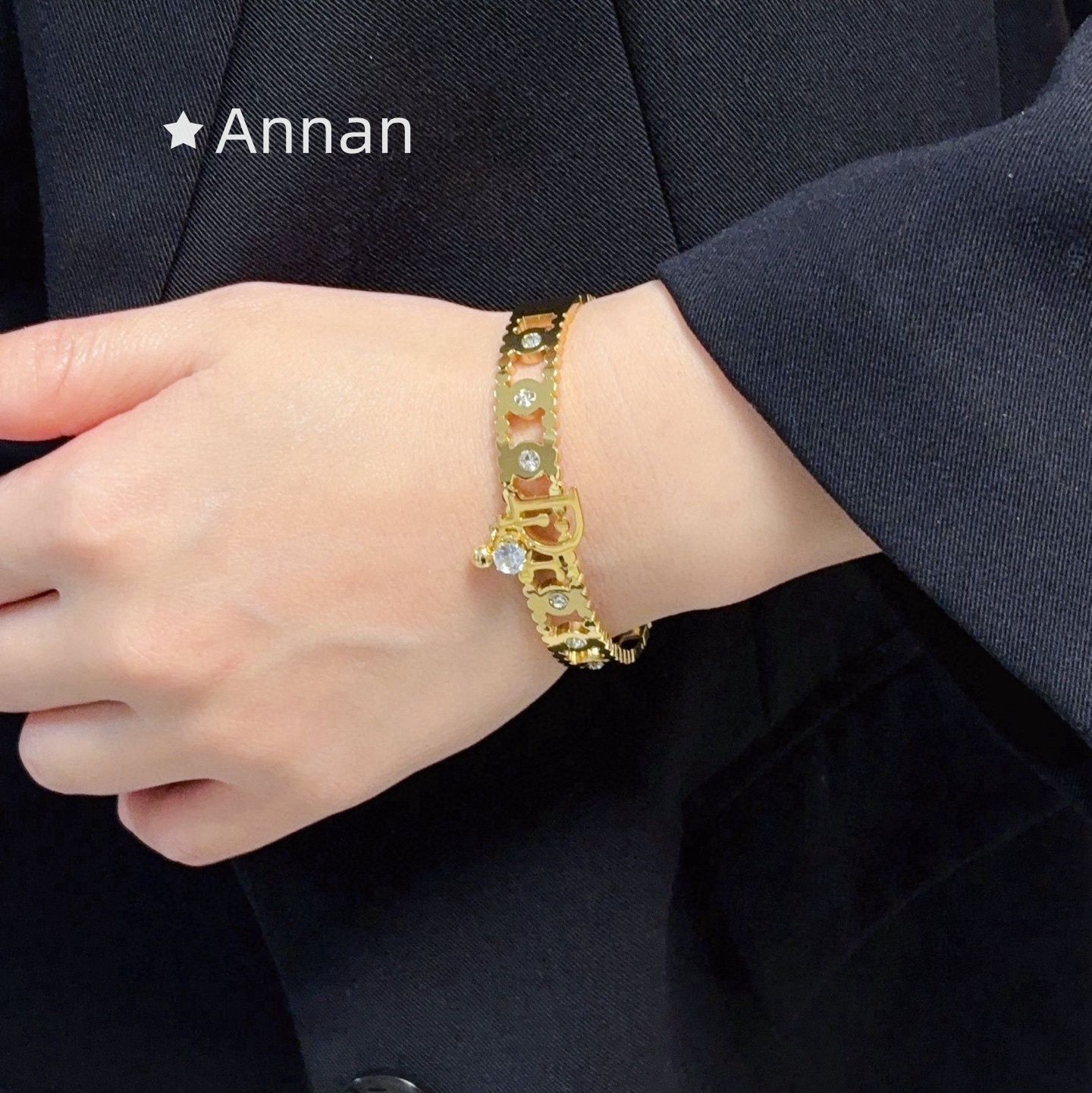 状態良 新品 CHRISTIAN DIOR クリスチャン ディオール ブレスレット バングル リストバンド レディース 結婚式 卒業式 清楚 イベント 入学式