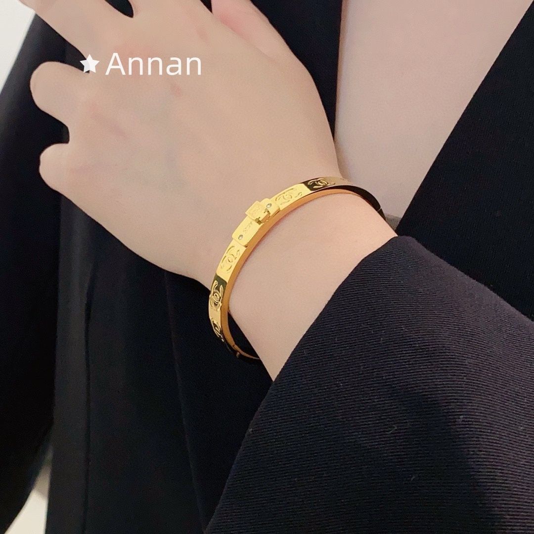 新品 希少 超美品 新品 CHANEL シャネル ブレスレット バングル リストバンド レディース 結婚式 卒業式 清楚 イベント 入学式