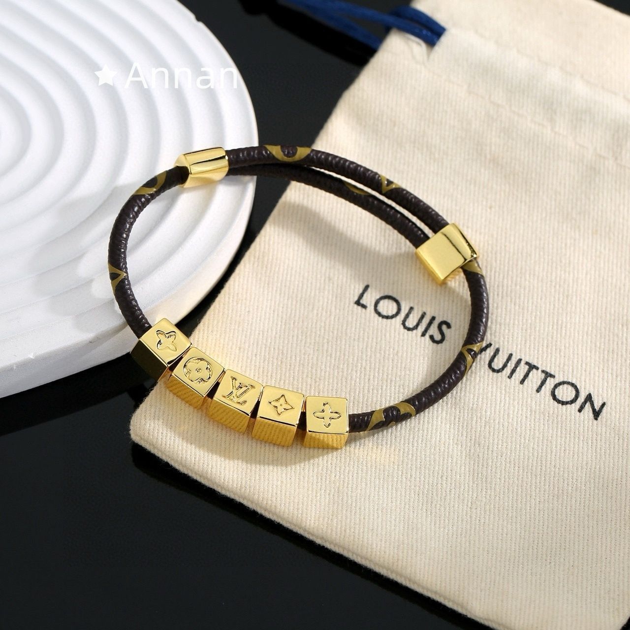 人気 極美品新品 LV LOUIS VUITTON ルイヴィトン ブレスレット バングル リストバンド レディース 結婚式 卒業式 清楚 イベント 入学式