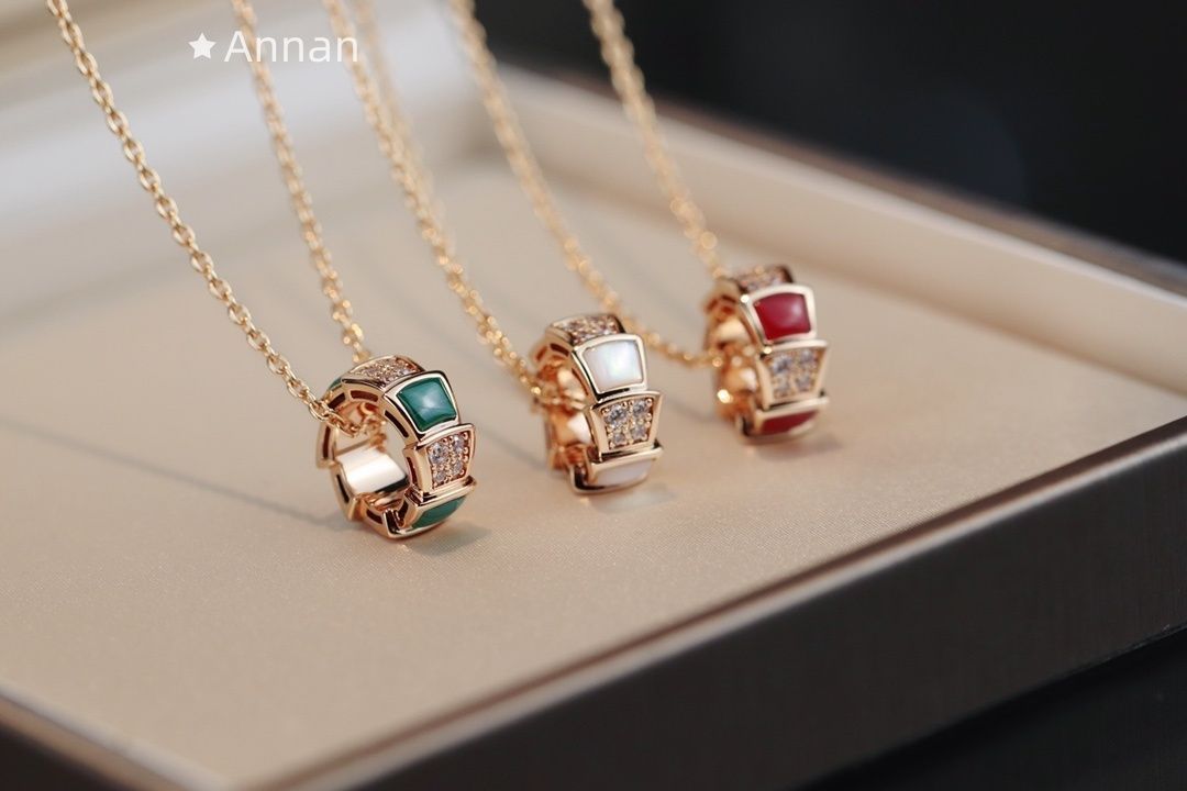 美品★極美品 新品 BVLGARI ブルガリ ネックレス レディース 結婚式 卒業式 清楚 イベント 入学式
