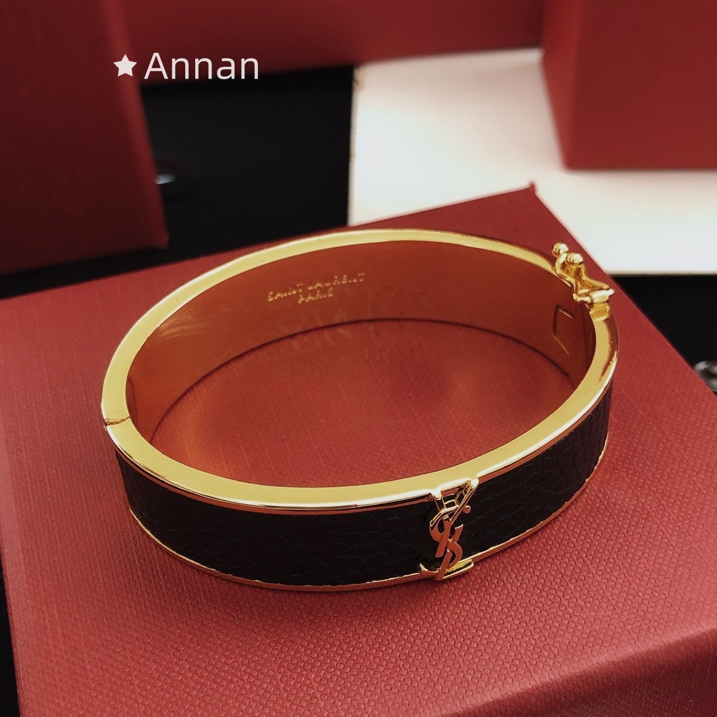 現行モデ 本日限定！新品 YSL Yves Saint Laurent イヴ サンローラン