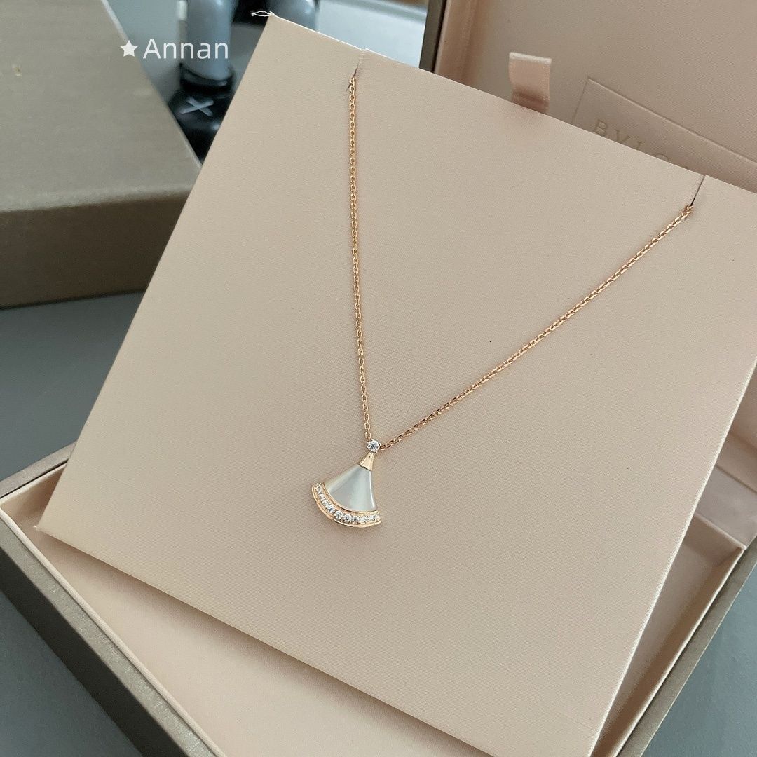 超美品 本日特価新品 BVLGARI ブルガリ ネックレス レディース 結婚式 卒業式 清楚 イベント 入学式