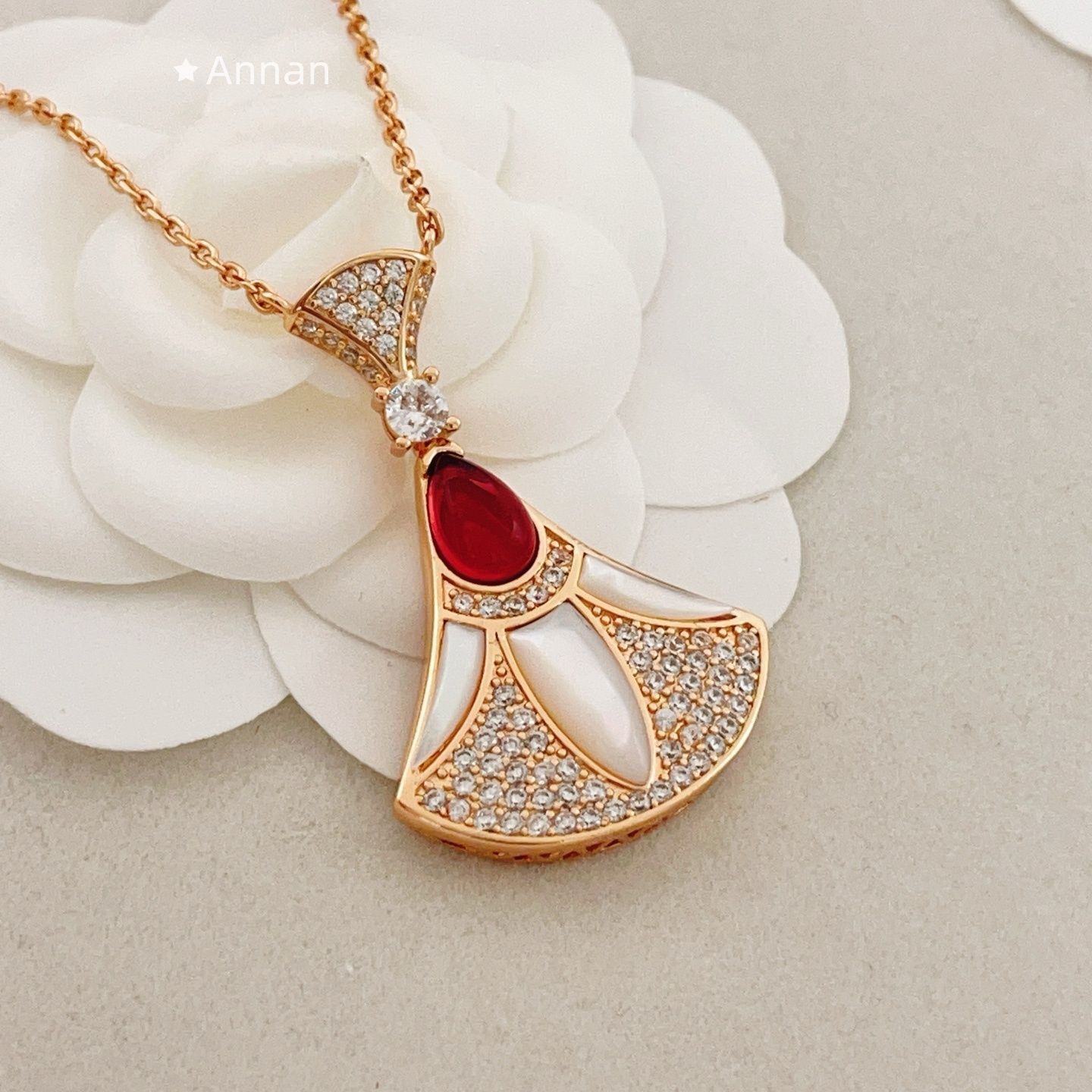 全新 限定価格 新品 BVLGARI ブルガリ ネックレス レディース 結婚式 卒業式 清楚 イベント 入学式