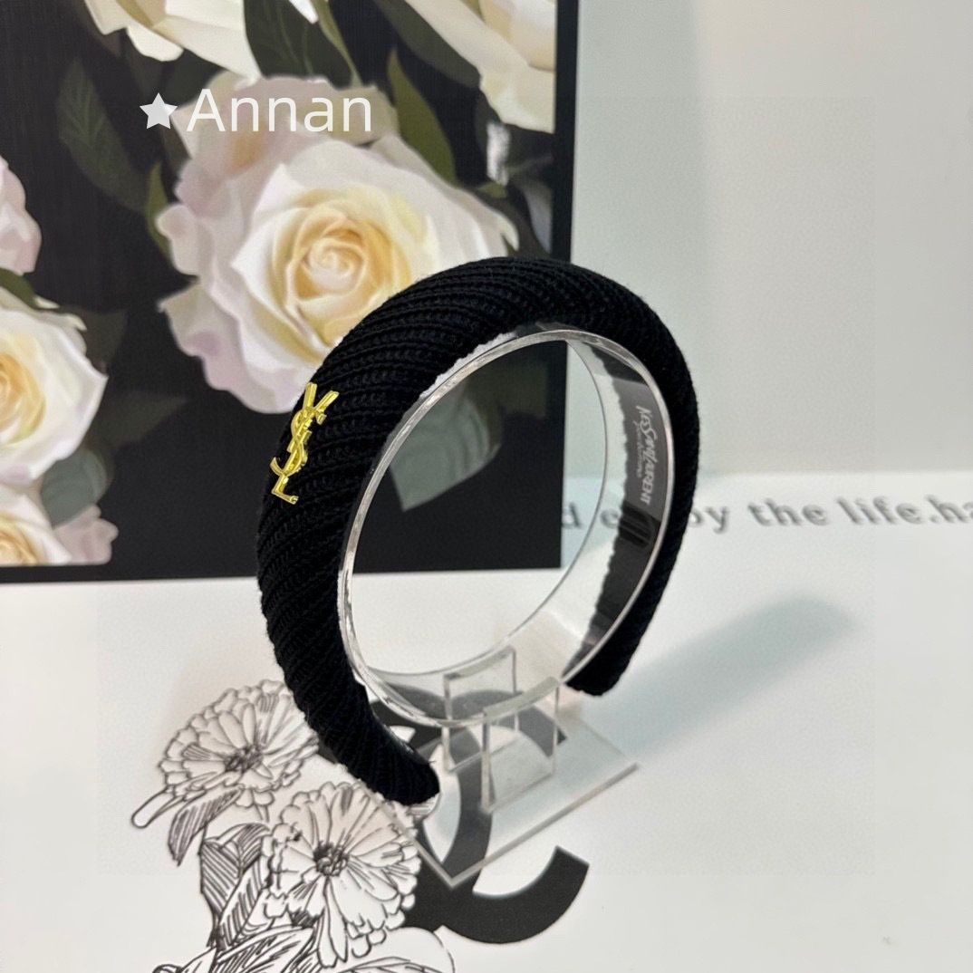 最終値下げ！新品 YSL YVES SAINT LAURENT イヴ サンローラン ヘアピン ヘアクリップ バレッタ レディース