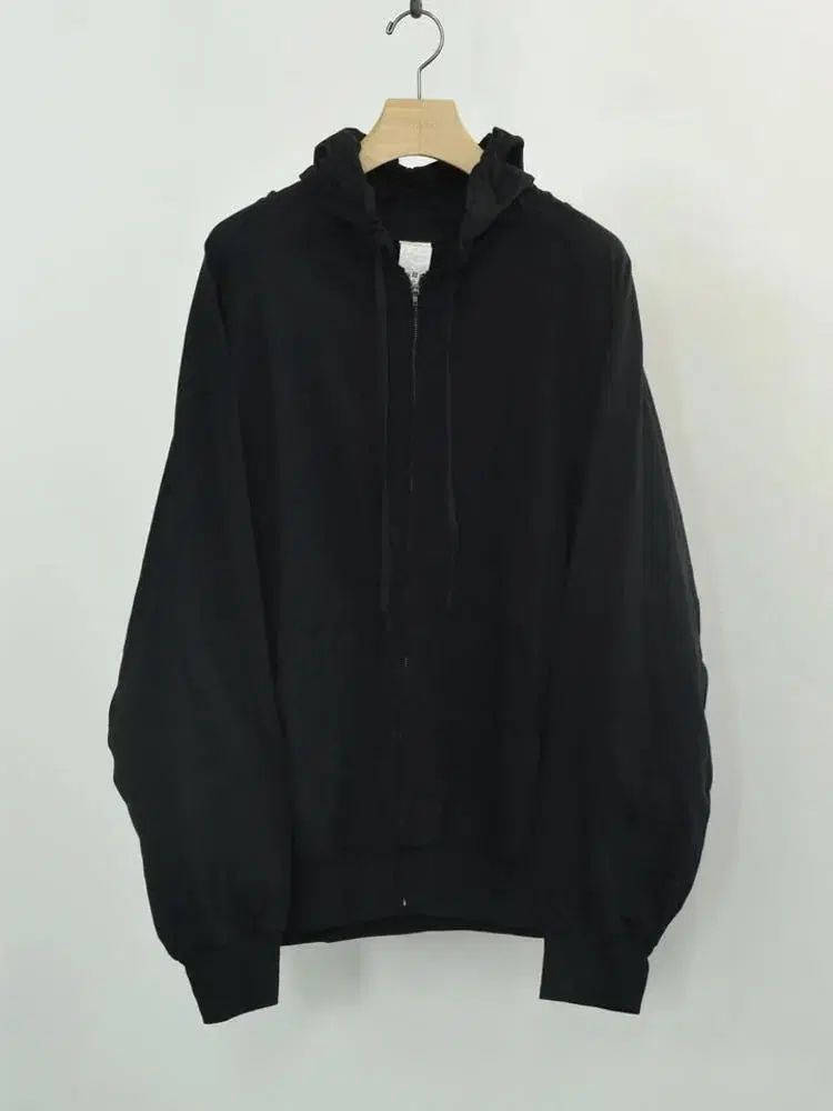 3 コモリ 26ss COMOLI フードジップアップ D01-05039
