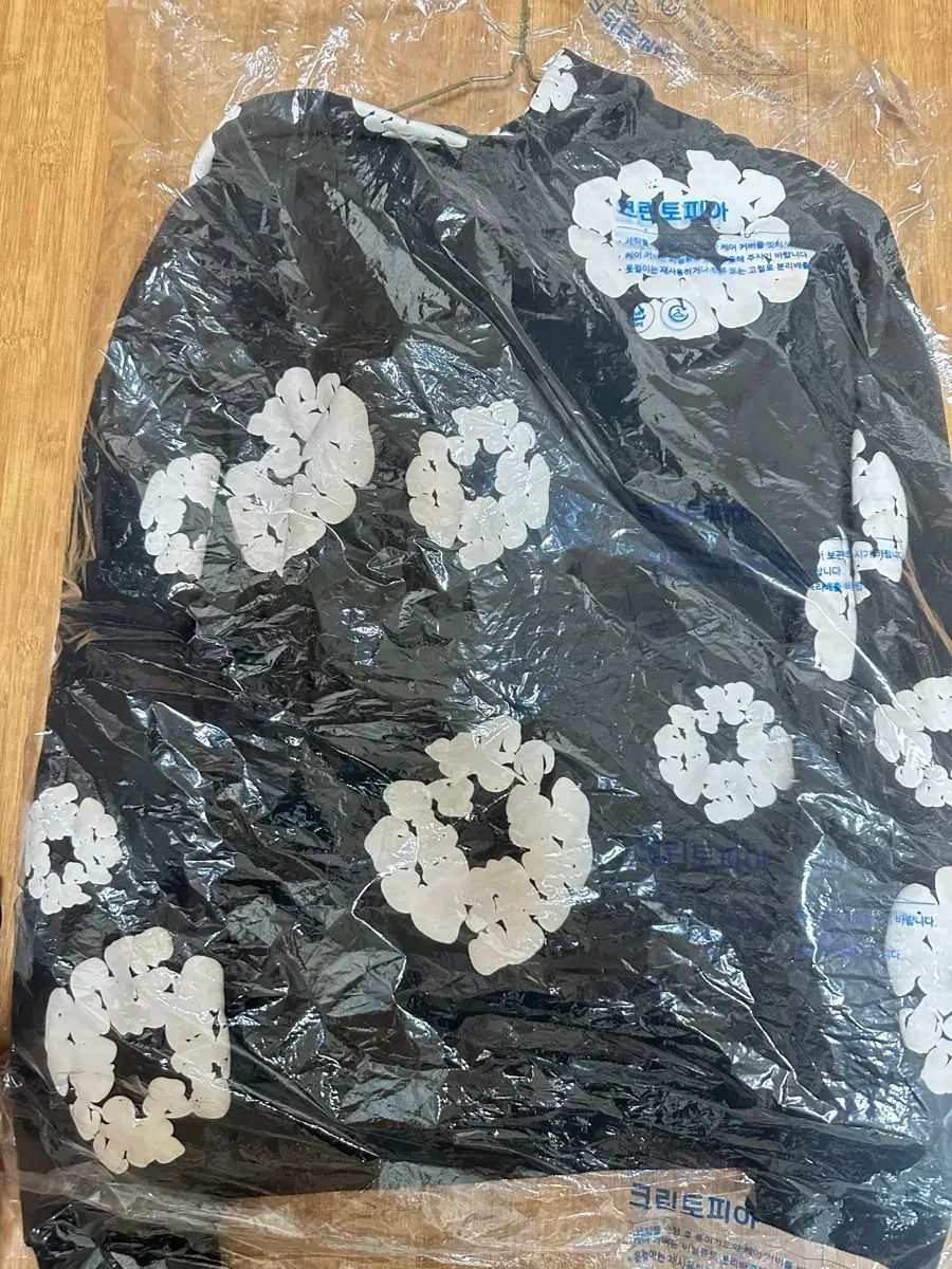 DENIM TEARS フーディーTシャツ M
