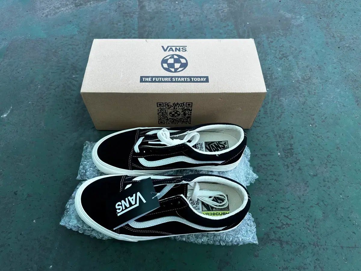 VANS オールドスクール ブラック スニーカー 275mm 新品