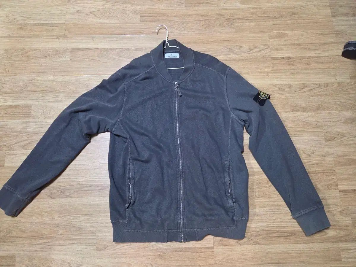 STONE ISLAND グレー ブルゾン ジャケット