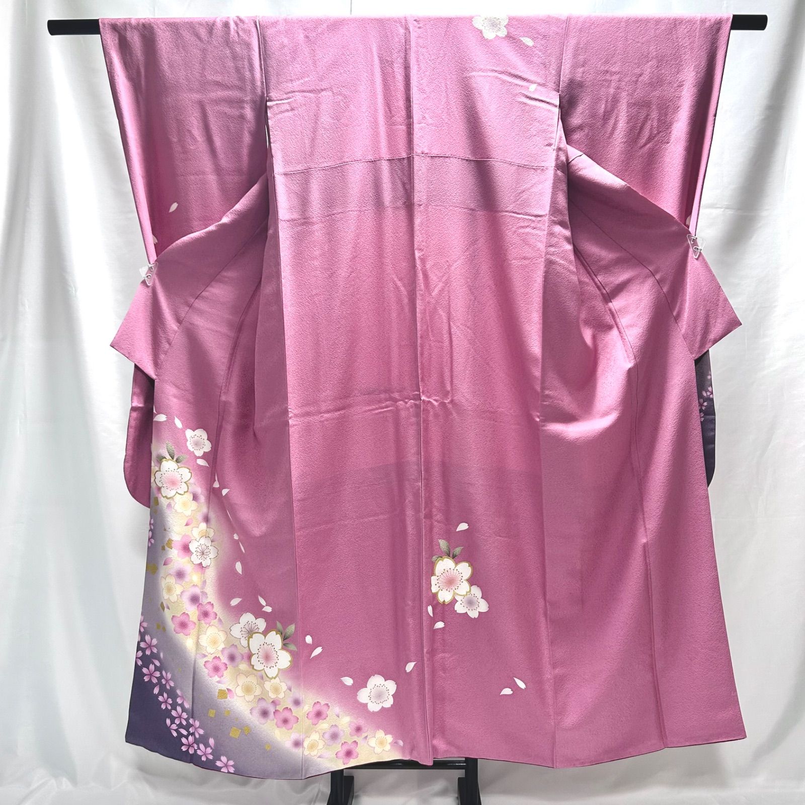 着物　振袖　花　桜　ピンク系　華やか　レディース　中古品　管理番号KKVKAM47