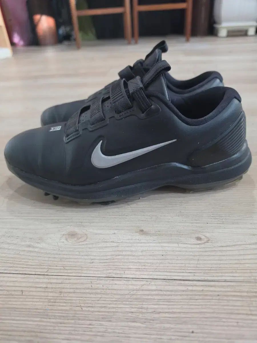 NIKE GOLF(ナイキゴルフ) タイガーウッズ ゴルフシューズ 250mm