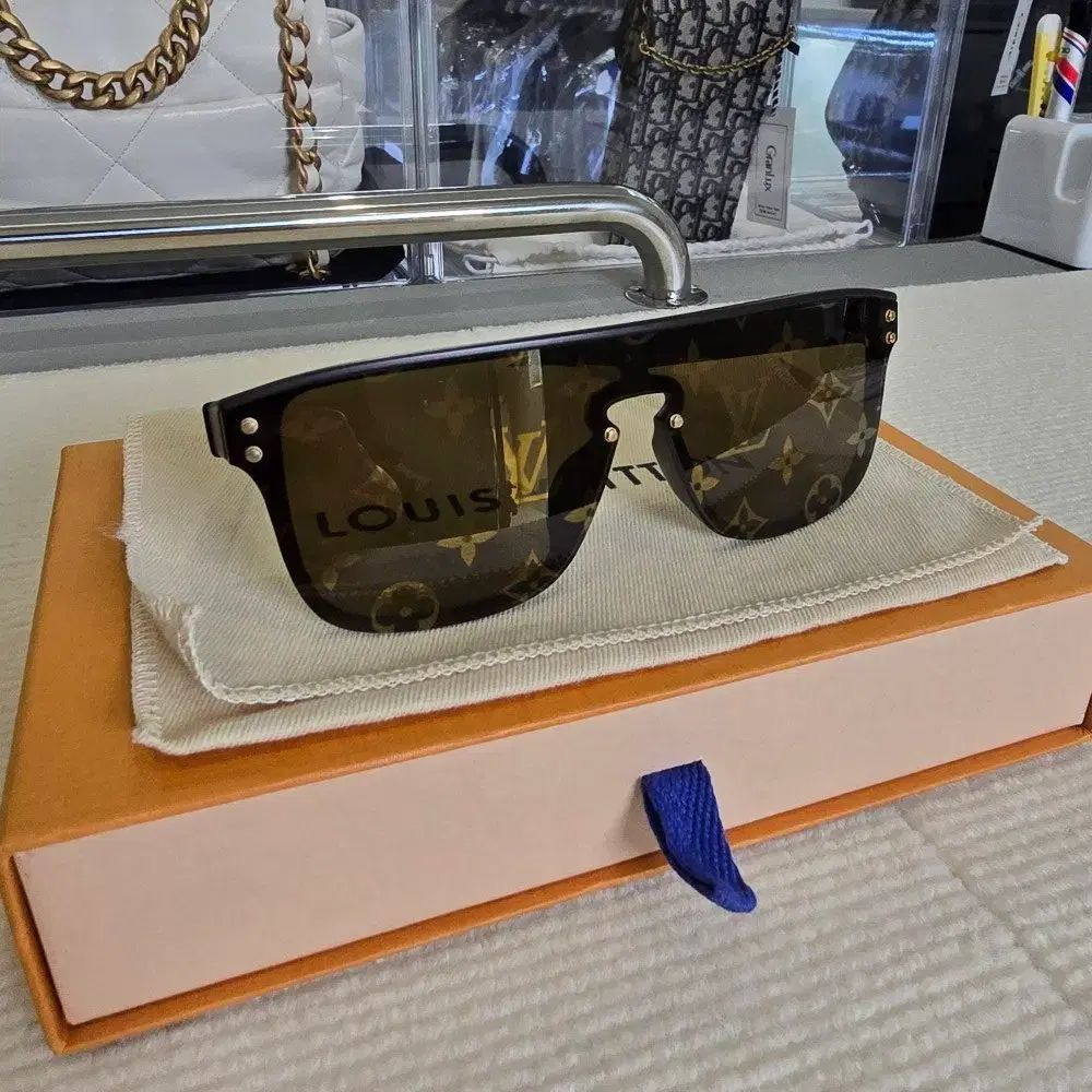 中古/正規品 LV ワイメア サングラス