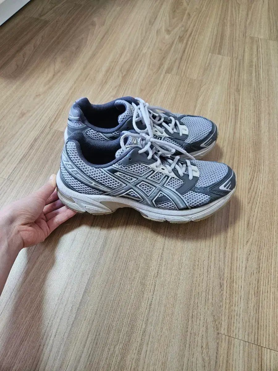 asics アシックス スニーカー 26.5cm