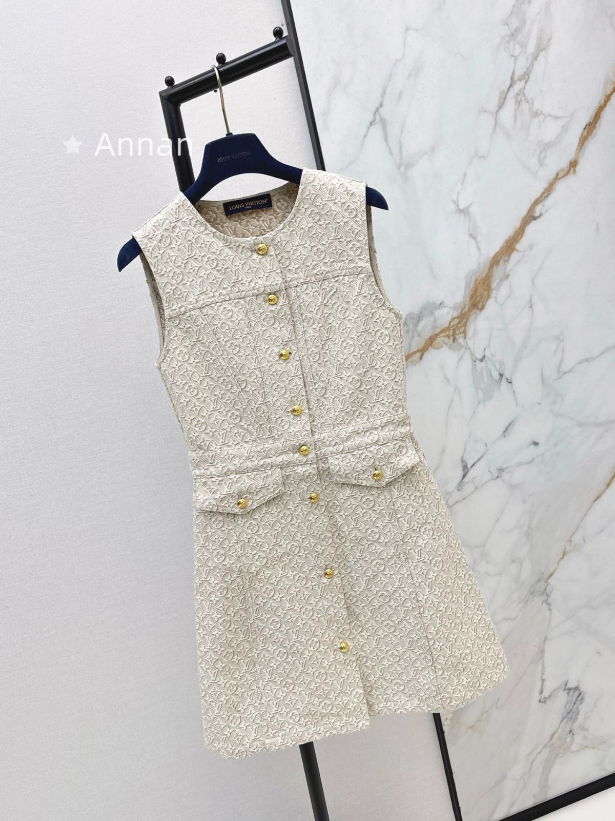 高級美品 状態良 新品！新品LV LOUIS VUITTON ルイヴィトン ワンピース レディース